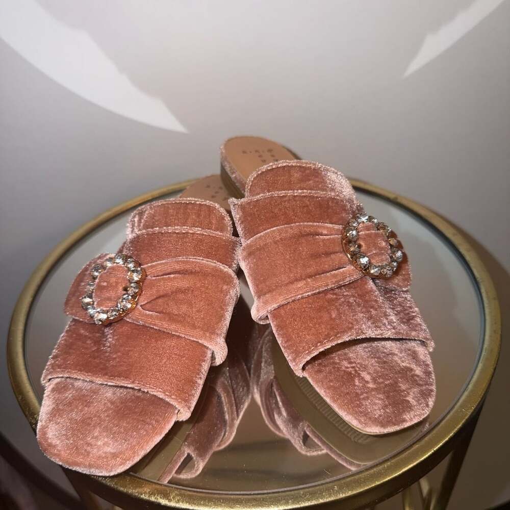 A New Day Velvet Slide Sandals Size 6.5 Blush
#8V1026